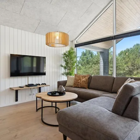 Holiday Hylleborg - 500m From The Sea By Interhome *